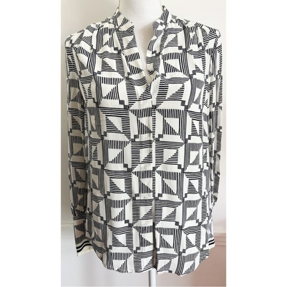 Joie • Black White Geometric Shaped Pattern Blouse - Picture 1 of 4